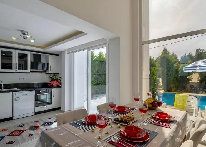 Oludeniz 4 Bedroom Vilă