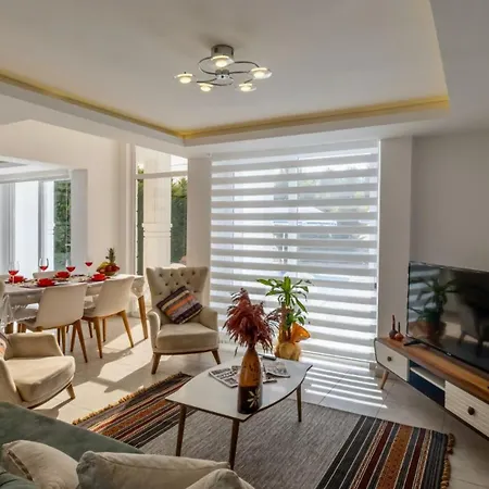 Oludeniz 4 Bedroom 2902 Fethiye