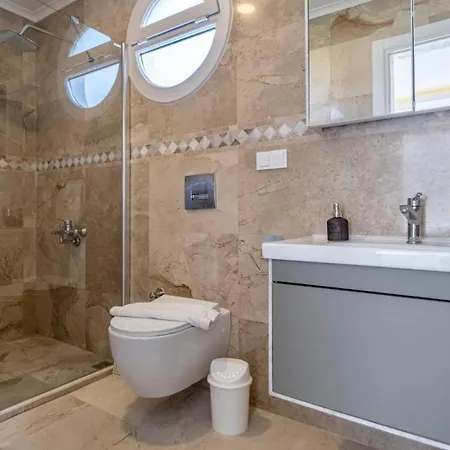 Oludeniz 4 Bedroom 2902