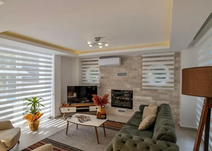 فيلة Oludeniz 4 Bedroom فتحية